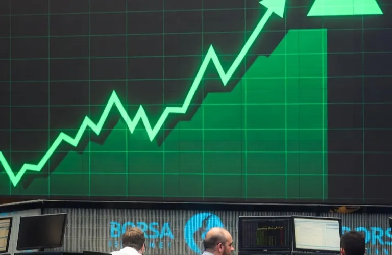 Borsa İstanbul'da Yükseliş Rüzgarı Devam Ediyor: BIST 100 Yeni Zirvelere Yürürken Türk Yatırımcılar İçin Portföy Stratejileri Önem Kazanıyor